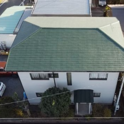 鹿嶋市にて屋根カバ－工法工事完成です！