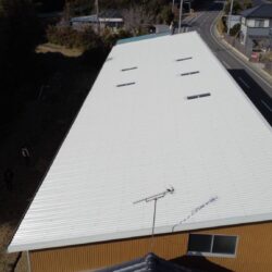 行方市にて雨漏りによる屋根カバー工事